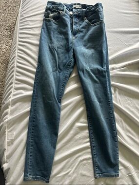 Good American Skinny Jeans in Blue Wash